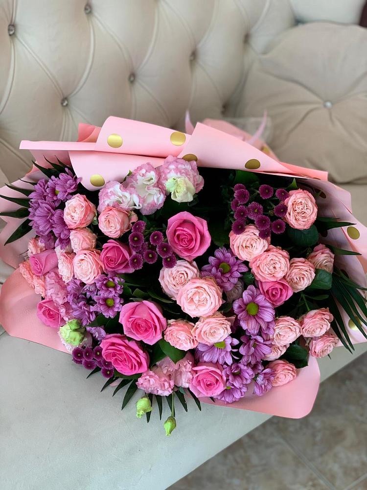 Букет цветов из: Хризантемы, Розы и Лизиантусы в Атепцево