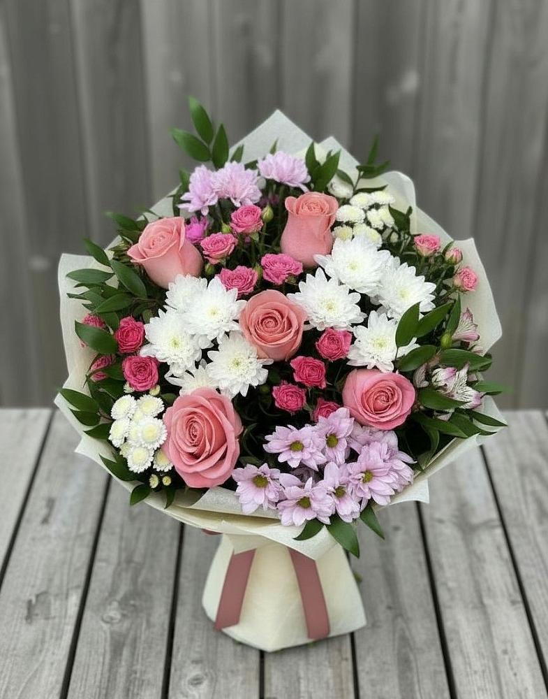 Букет цветов из: Альстромерии, Гвоздики, Розы и Хризантемы в Атепцево