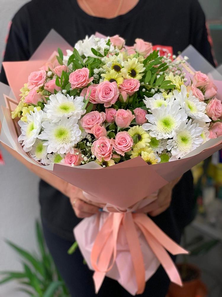 Букет цветов из: Розы и Хризантемы в Атепцево