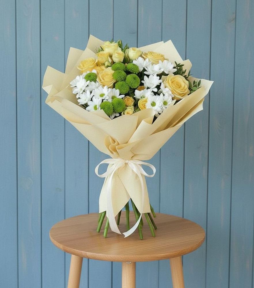 Букет цветов из: Хризантемы и Розы в Атепцево