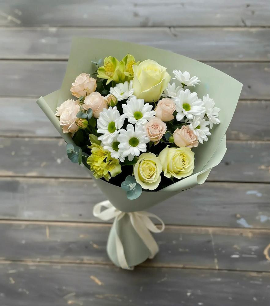 Букет цветов из: Альстромерии, Розы и Хризантемы в Атепцево