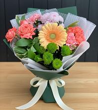 Букет цветов из:  Гвоздики, Розы, Герберы и Хризантемы в Атепцево