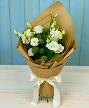 Букет цветов из:  Хризантемы и Лизиантусы в Атепцево