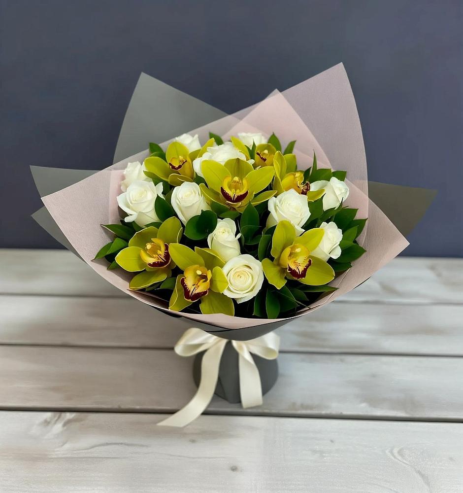 Букет цветов из: Орхидеи и Розы в Атепцево