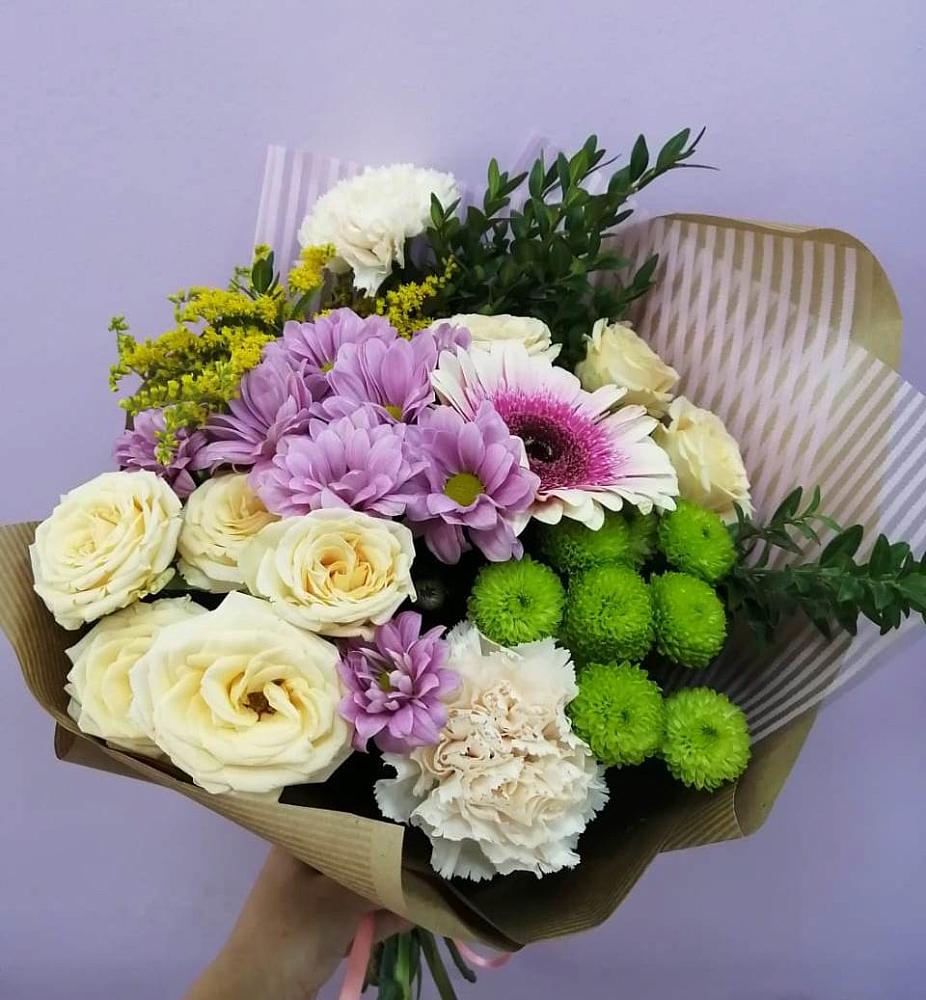 Букет цветов из: Хризантемы, Розы, Гвоздики и Герберы в Атепцево