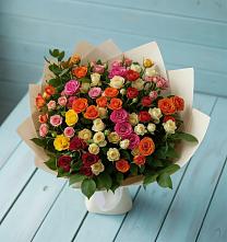 Букет Микс из разноцветных кустовых роз в Атепцево